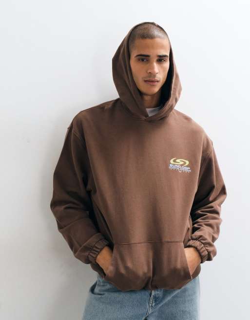 ASOS DESIGN felpa con cappuccio oversize pesante con grafica in marrone slavato, 2 di 5