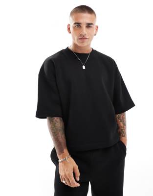 ASOS DESIGN - Felpa corta squadrata nera in coordinato 