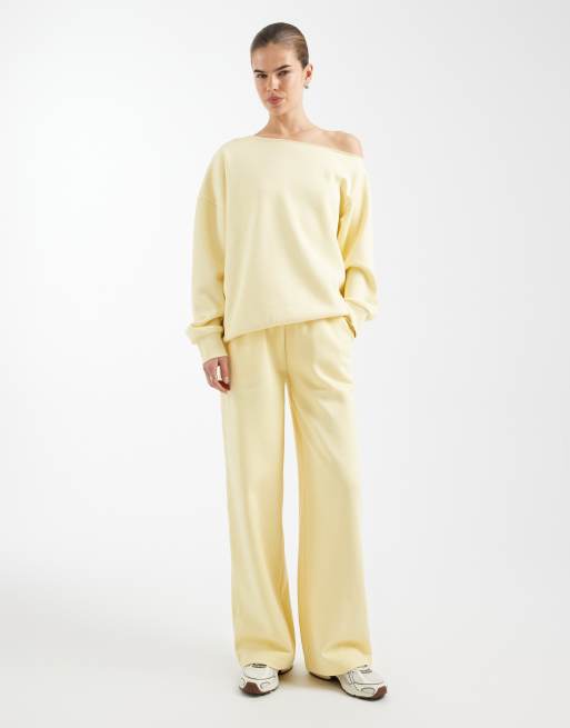 ASOS DESIGN - Felpa gialla con interno spazzolato e spalle scoperte, 2 di 4