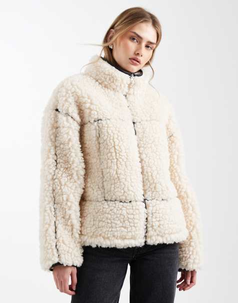 ASOS DESIGN - Felpa in pile borg color crema con zip e dettagli in pelle sintetica - view 1