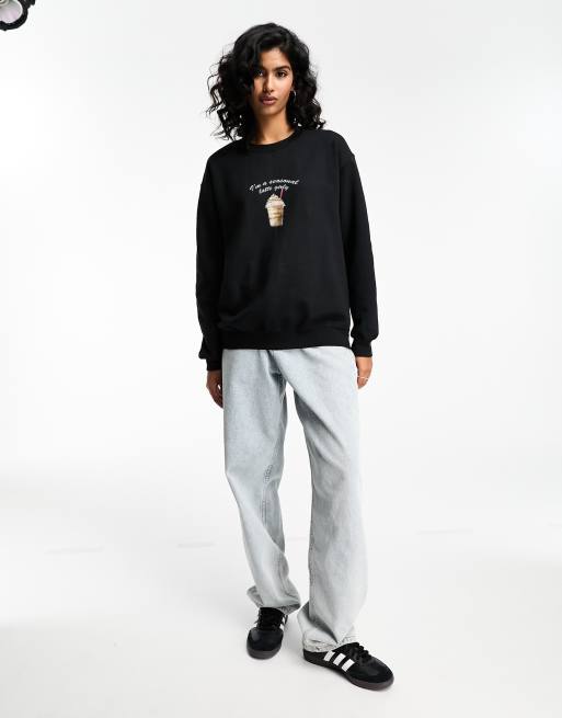 ASOS DESIGN - Felpa nera con grafica di latte