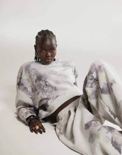ASOS DESIGN - Felpa oversize con stampa a fiori in coordinato