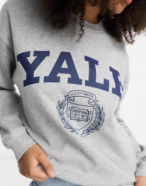 ASOS DESIGN - Felpa oversize grigio mélange con grafica su licenza "Yale", 3 di 4