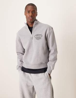 ASOS DESIGN - Felpa premium squadrata in tessuto pesante da 400 gsm color grigio mélange con zip corta e stampa tono su tono