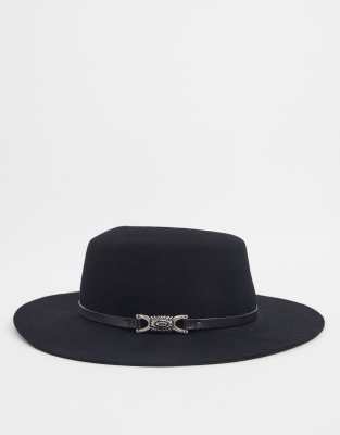 black felt boater hat