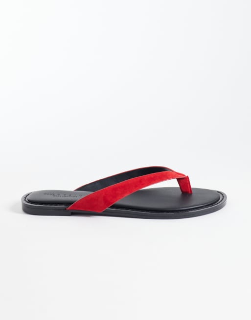 ASOS DESIGN Fenna læderklipklap i sort og rød, 2 af 4