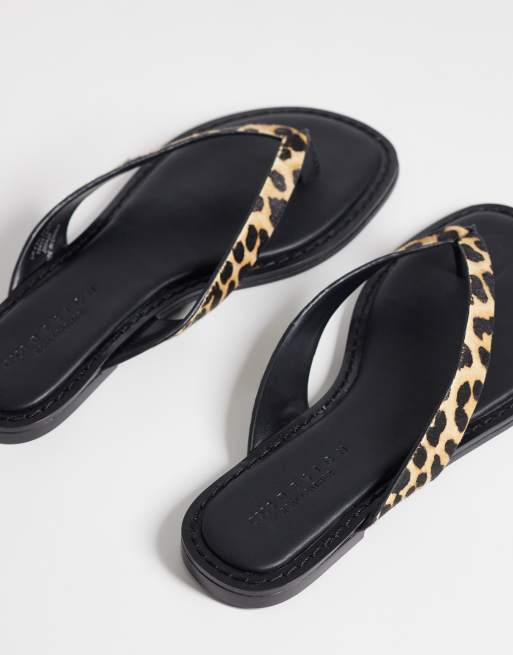 ASOS DESIGN Fenna premium leather flip flops in leopard hair on real leather, 4 of 4