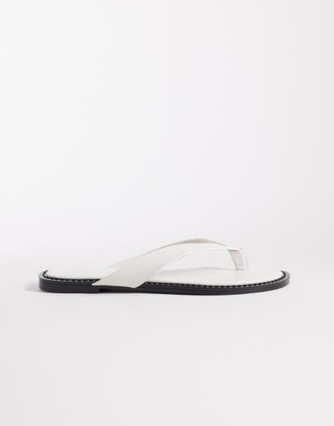 ASOS DESIGN – Fenna – Zehenstegsandalen aus hochwertigem Leder in Weiß - view 1