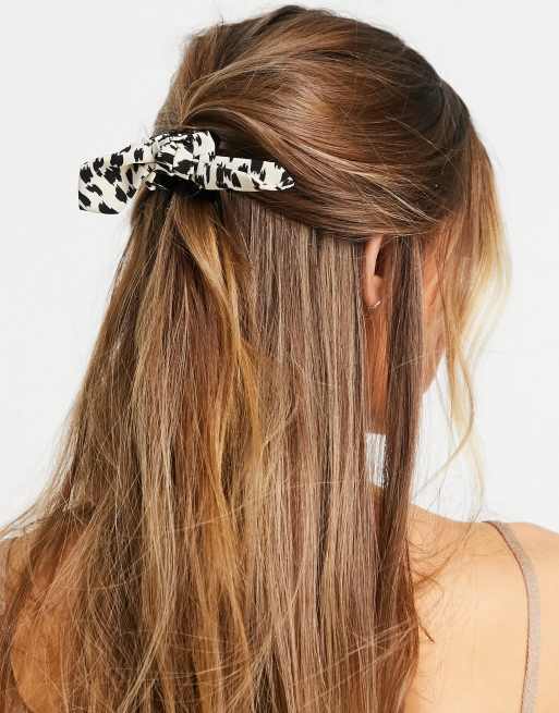 ASOS DESIGN - Fermaglio per capelli a pinza con stampa leopardata monocromatica, 4 di 4