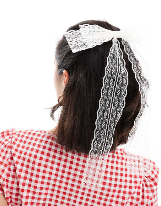 ASOS DESIGN - Fermaglio per capelli con fiocco in pizzo color avorio