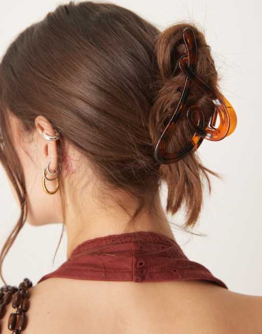 ASOS DESIGN - Fermaglio per capelli XL tartarugato con dettaglio a forma di cuore