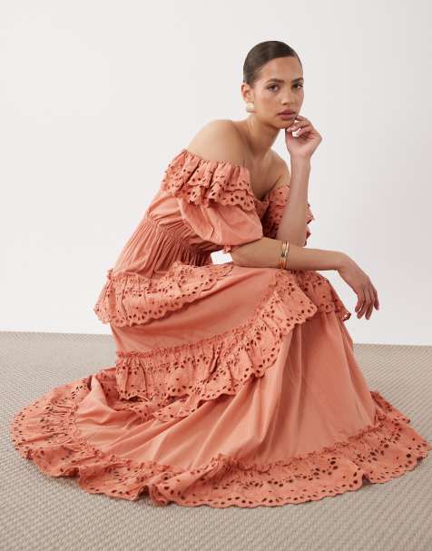ASOS DESIGN - Ferskenfarvet bardot-maxikjole med blomsterbroderi - view 1