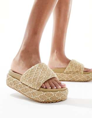 ASOS DESIGN - Festival - Sandalen in Natur mit Webstruktur und flacher Plateausohle-Neutral