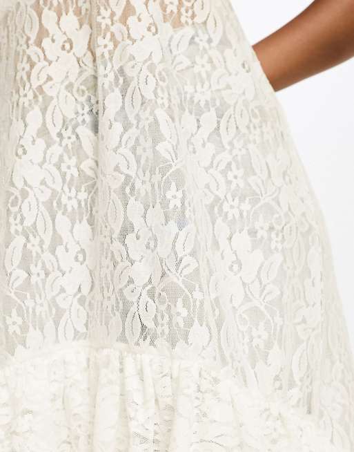 26,500+ Ivory Lace Dresses Stock Photos, Pictures & Royalty-Free Images -  iStock