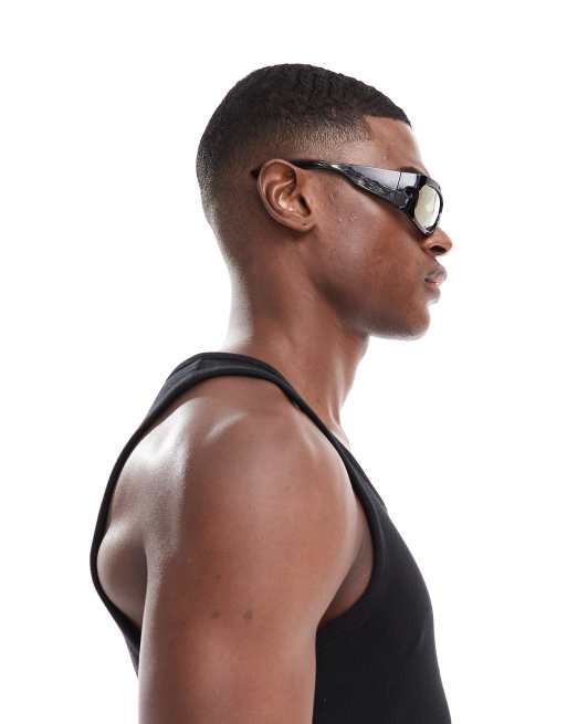 ASOS DESIGN – Festival-Wrap-Sonnenbrille in Schwarz mit braunen Gläsern  , 2 von 4