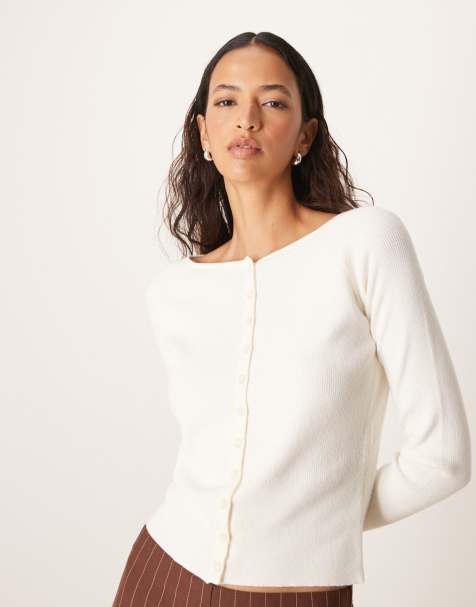 ASOS DESIGN – Figurbetonte gerippte Strickjacke in Creme - view 1