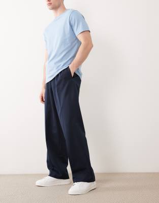 Figurbetonte Schlupfhose in Marineblau mit weitem Bein-Navy Navy L