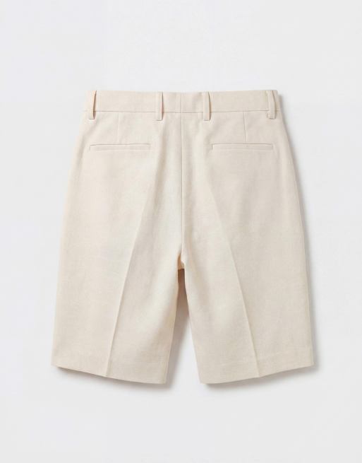 ASOS DESIGN – Figurbetonte Shorts in Ecru mit Bundfalten und regulärem Schnitt, 7 von 9