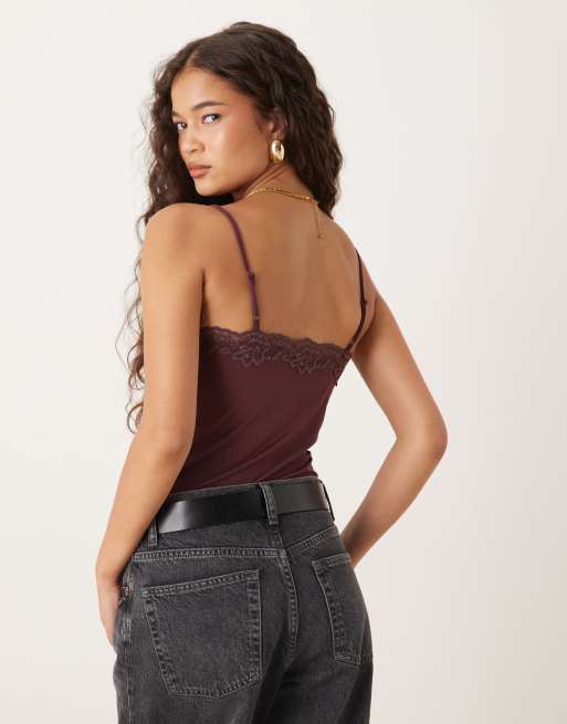 ASOS DESIGN – Figurbetonter Body in Beerenrot mit Spitzenborte, 4 von 4