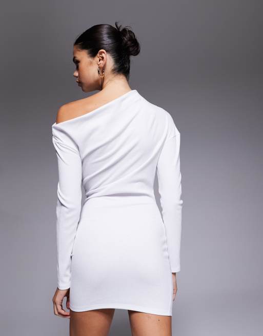 ASOS DESIGN – Figurbetontes Minikleid in Weiß mit geripptem, asymmetrischem Ausschnitt, 3 von 4