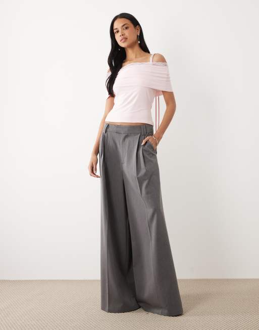 ASOS DESIGN – Figurbetontes, trägerloses Oberteil in Rosa mit Spitzenbesatz und Riemchenträgern, 2 von 4