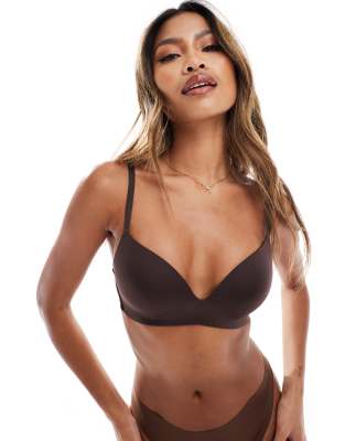 ASOS DESIGN - Figurformender Push-up-BH in Braun ohne Bügel