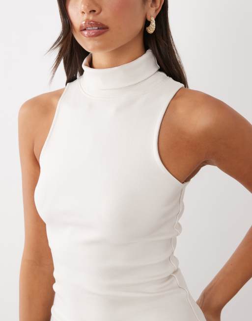 ASOS DESIGN figurskapande ärmlös topp med hög krage i cream, 3 av 4