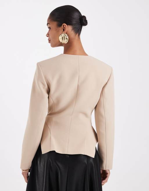 ASOS DESIGN figursydd jacka med peplumfåll, 2 av 4