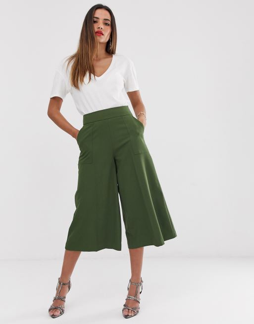 ASOS DESIGN – Figursydda culotte-byxor