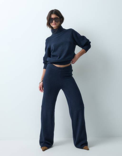 ASOS DESIGN figursyet striktrøje med høj hals i navy, 2 af 4