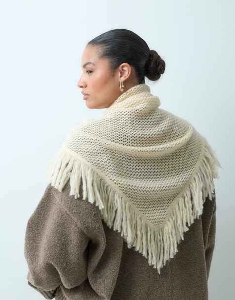 ASOS DESIGN fijngebreide sjaalcape in wit - view 1