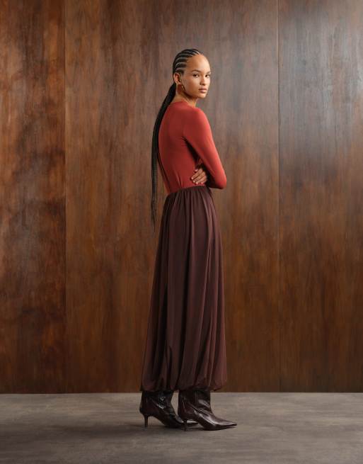 ASOS DESIGN – Fikonfärgad maxikjol med ballongfåll, 3 av 5