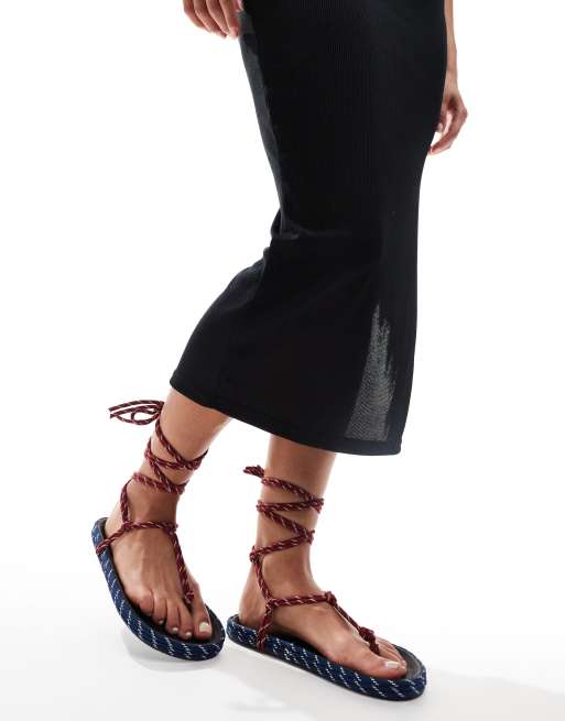 ASOS DESIGN - Fillipa - Sandales plates à corde nouée - Rouge et bleu marine, 3 de 4