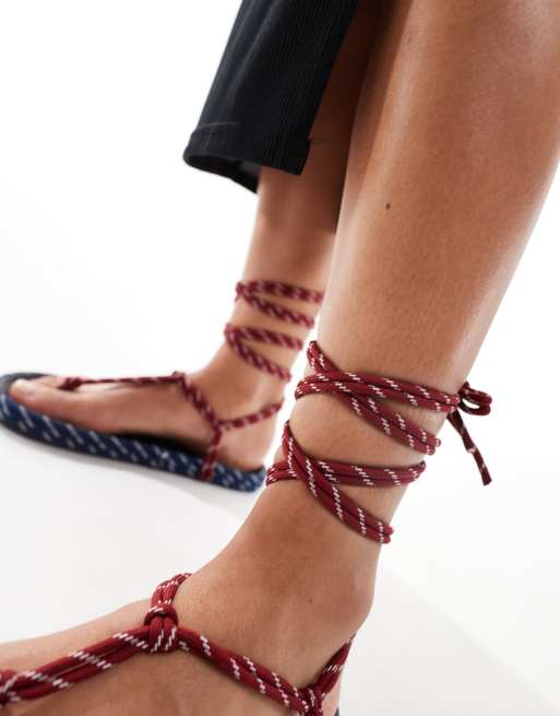 ASOS DESIGN - Fillipa - Sandali bassi rossi e blu navy in corda, 2 di 4