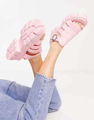 ASOS DESIGN - Finalist - Flache Jelly-Fischersandalen in Rosa mit dicker Sohle