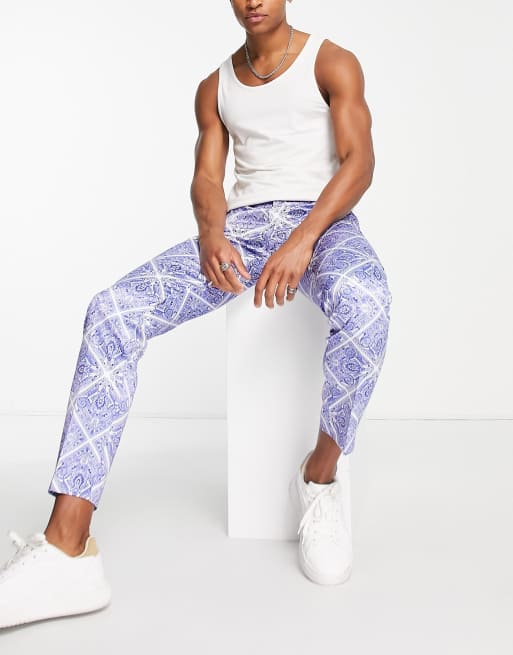 ASOS DESIGN – Finbyxor i satin med smal passform och dekorativt mönster, 3 av 4