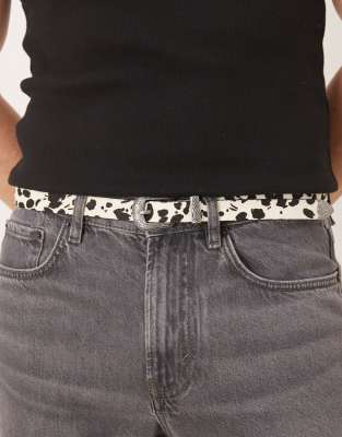 ASOS DESIGN - Fine ceinture en cuir style western à imprimé vache-Noir