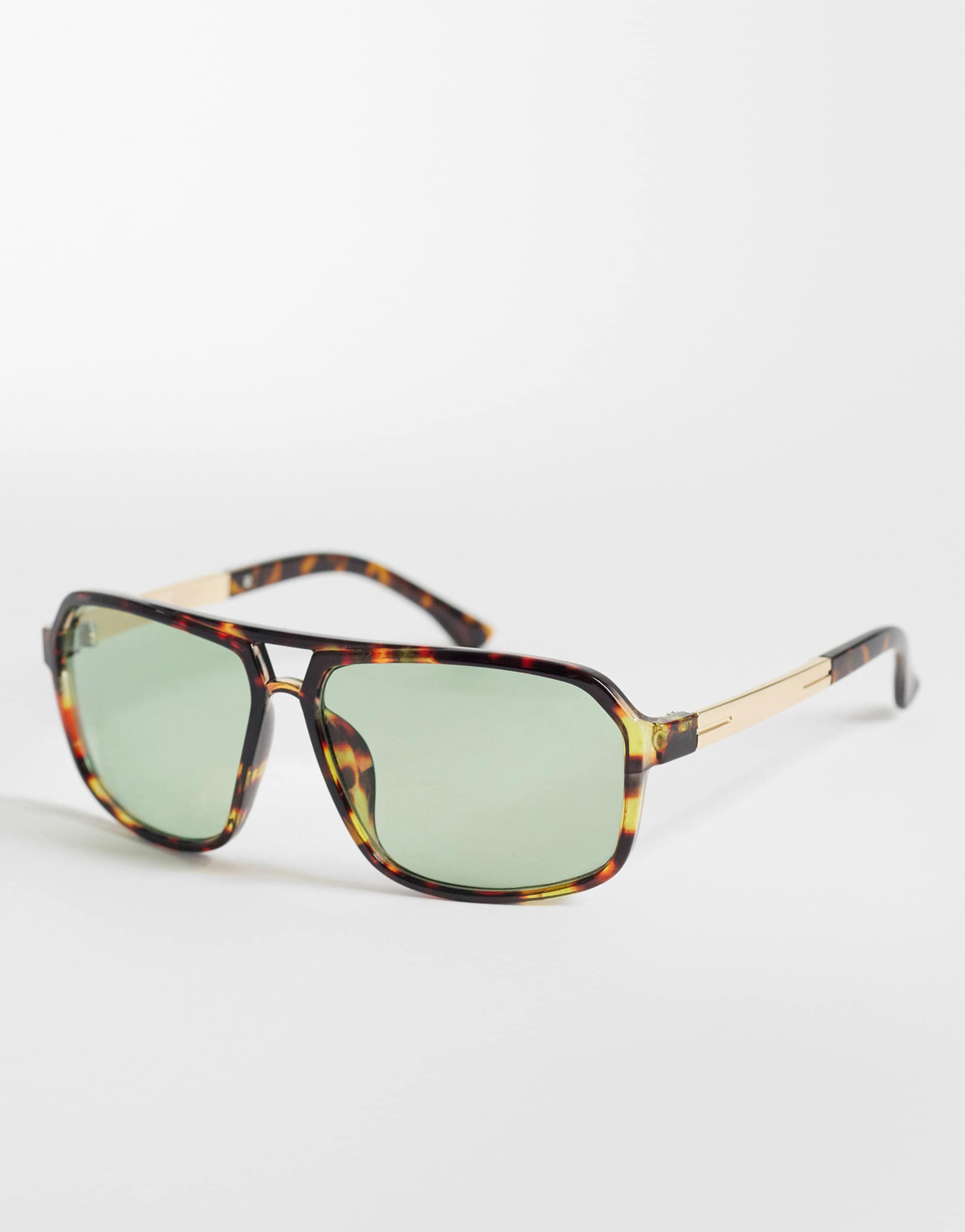 asos design fine frame aviator sunglasses with curved lens in tort with green lens