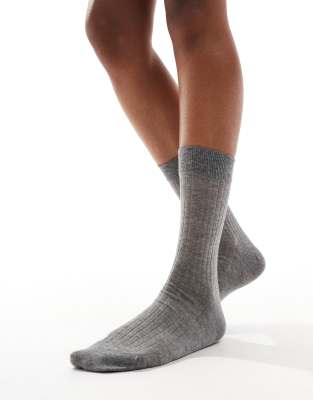 ASOS DESIGN fine knit ankle socks in charcoal grey