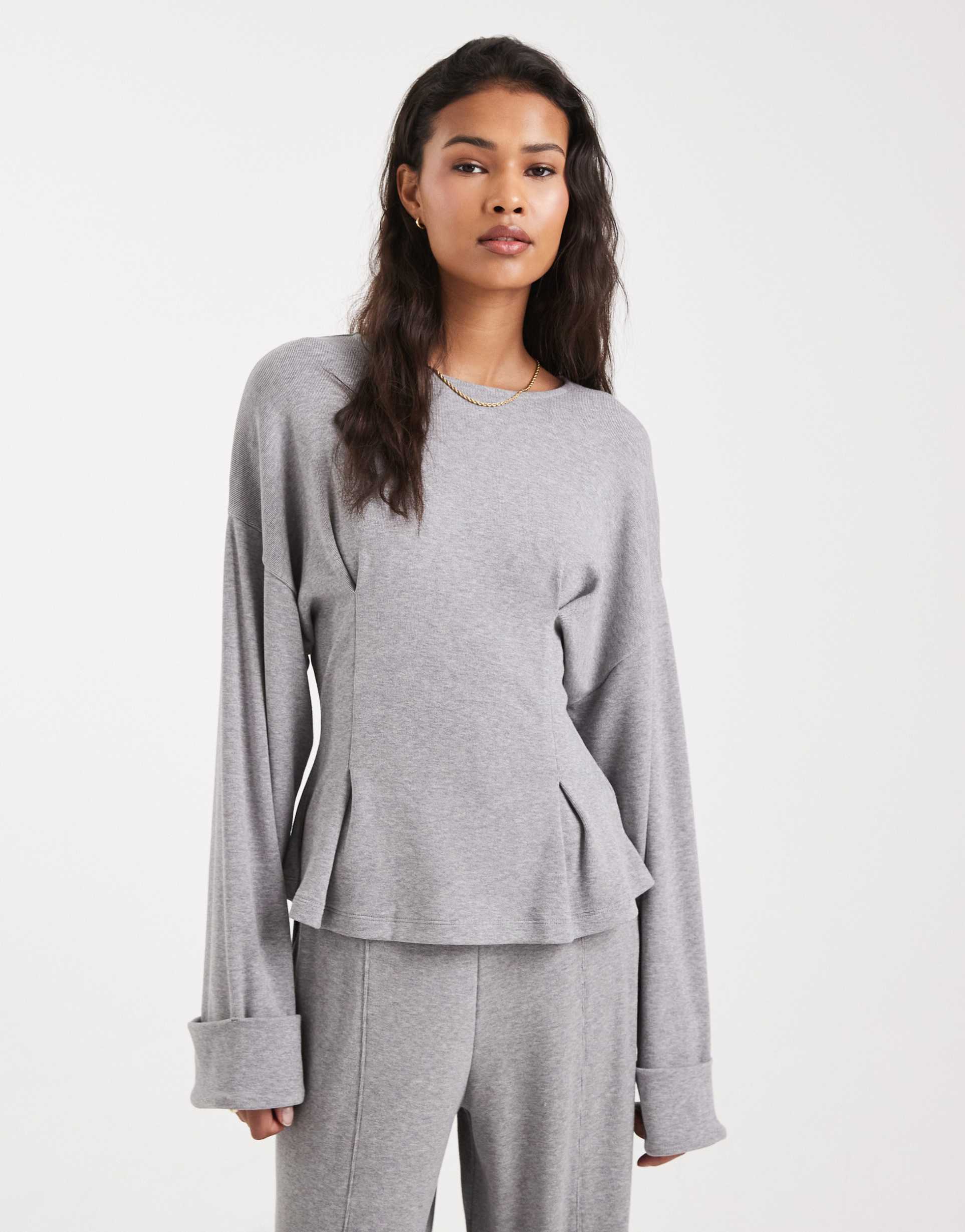 asos design fine knit cinched waist deep cuffs long sleeve top in heather gray