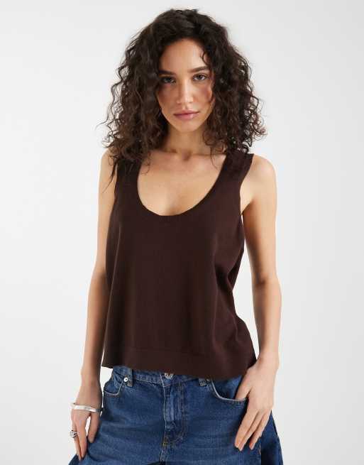 ASOS DESIGN fine knit deep scoop tank top in chocolate brown, 3 of 4