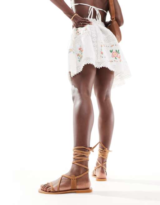 ASOS DESIGN Finland leather strappy toe-loop flat sandals in tan, 3 of 4