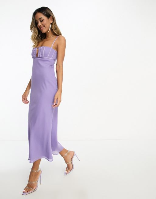 ASOS DESIGN – Fioletowa gorsetowa sukienka midi ze skosu z kontrastowym ozdobnym dekoltem