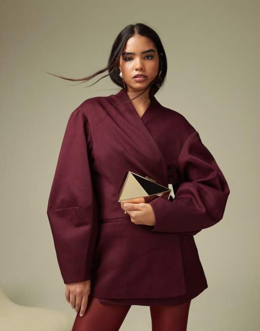 ASOS DESIGN - Firkantet og guldfarvet clutch-taske med skulpturelt mårdt ydre