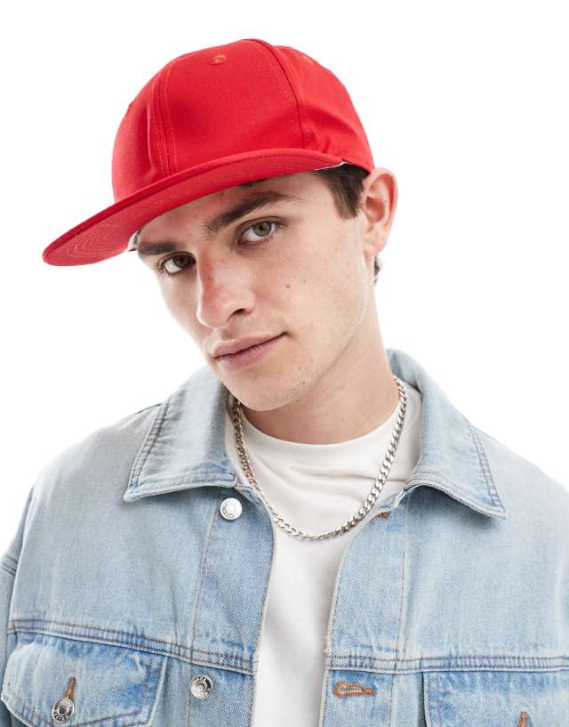 ASOS DESIGN - fitted cap with y2k embroidery in red