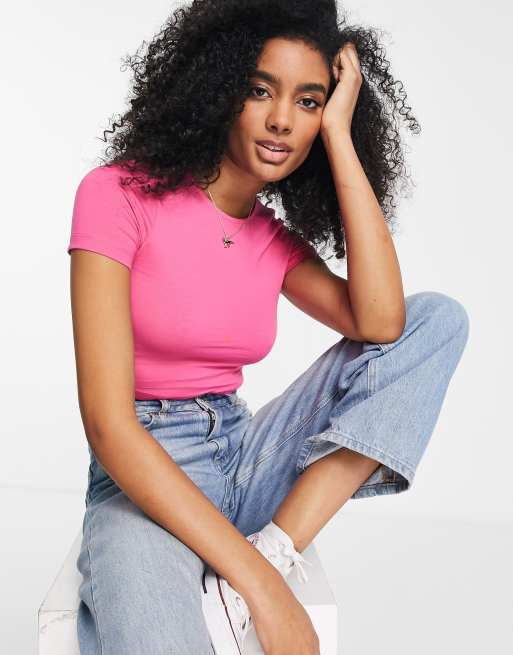 Cropped pink hot sale shirt