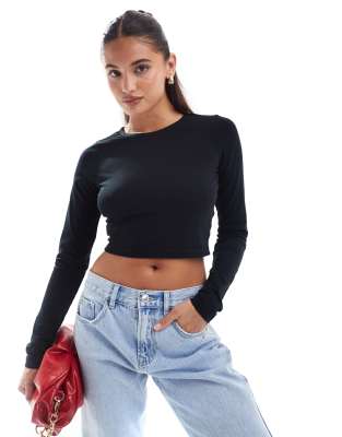 ASOS DESIGN Tall fitted crop t-shirt with long sleeve in black