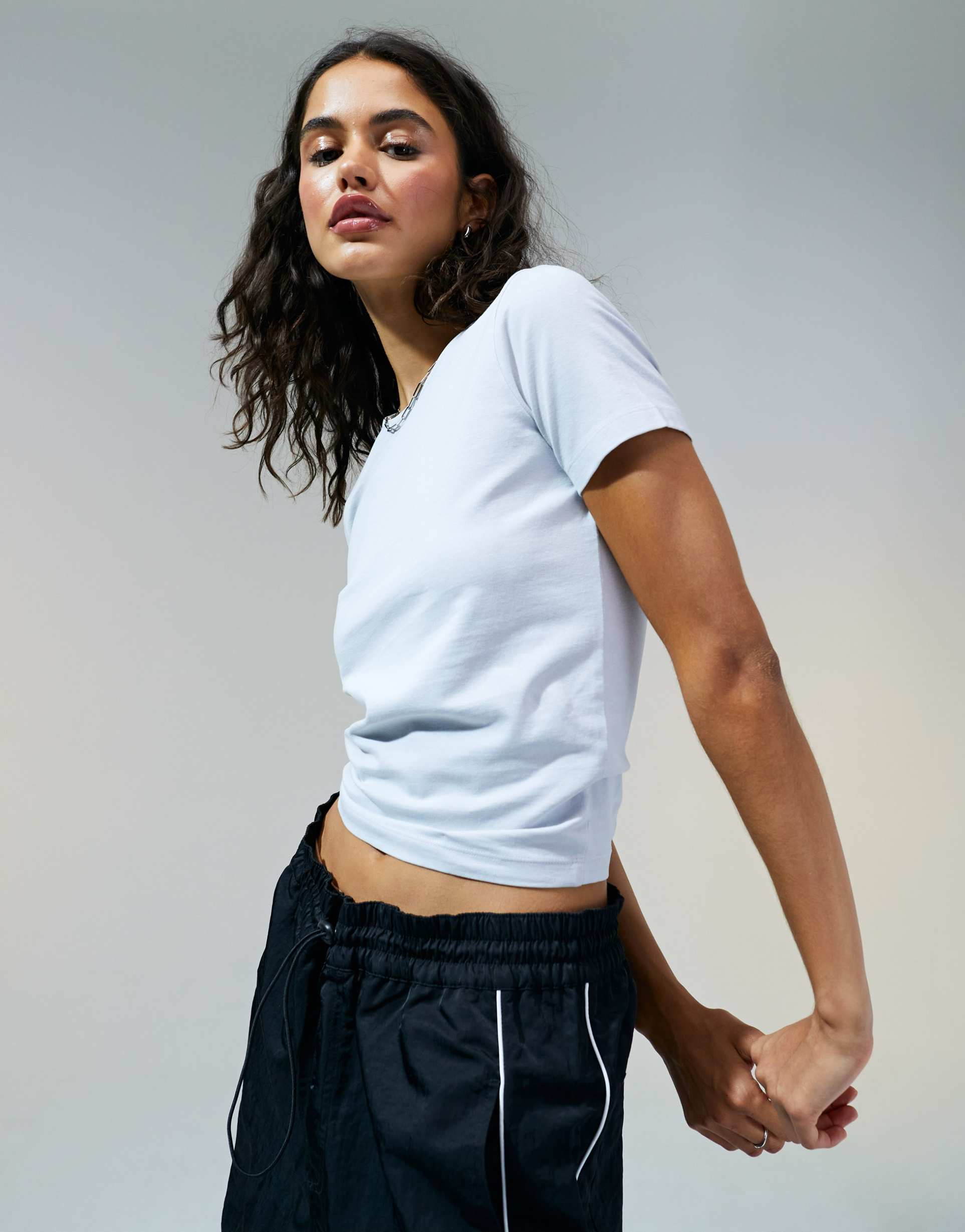 asos design fitted cropped t-shirt in washed gray