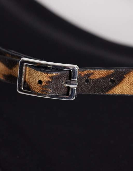 ASOS DESIGN - Fitz - Sandali bassi a infradito leopardati, 4 di 4