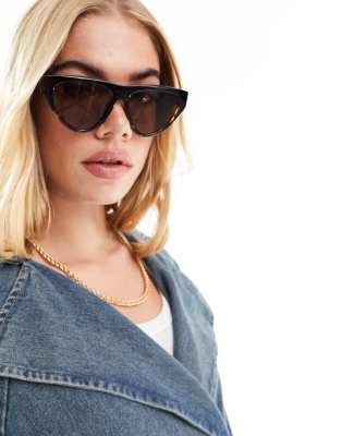 ASOS DESIGN - Flache Sonnenbrille im abgeschrägten Design und blasser Schildpattoptik-Bunt